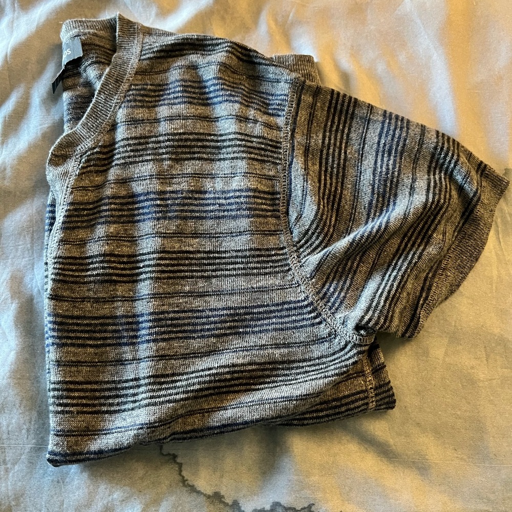 Size Large Bonobos Mens Linen/Cotton short sleeve Henley.